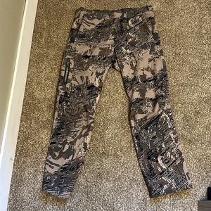 Sitka Ascent pants in Optifade Open Country. Size 36 R. 33” inseam.